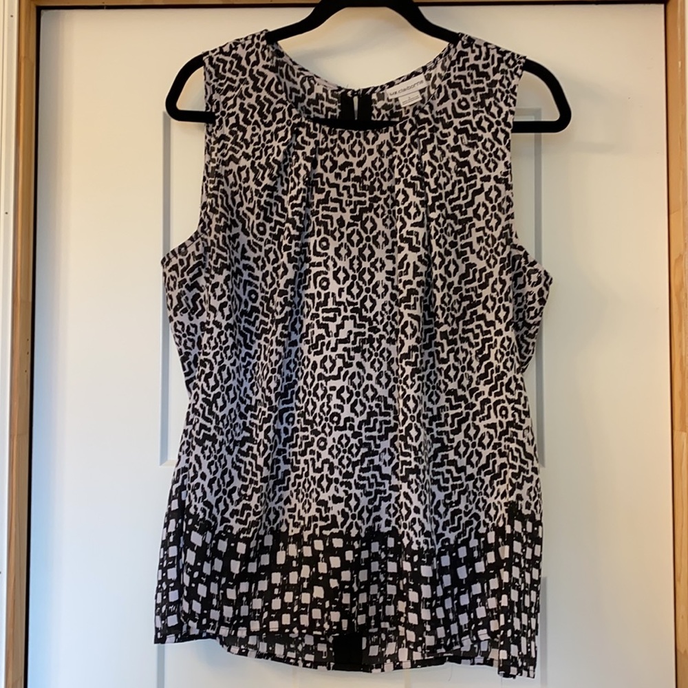 Liz Claiborne sleeveless top.